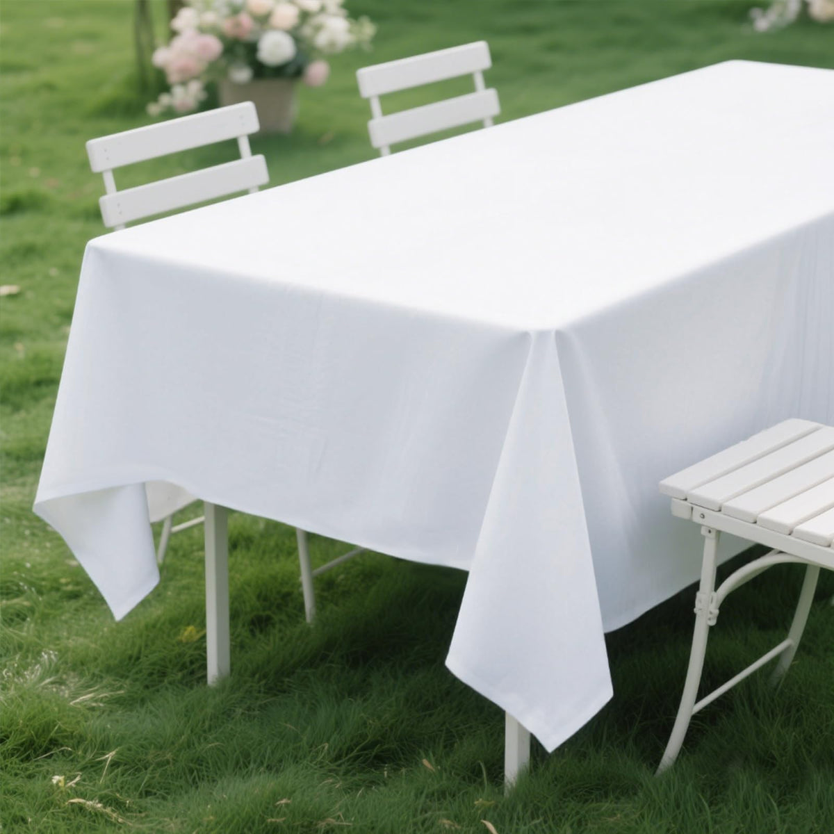 MRJ 70 Inch Round White Tablecloth Stain and Wrinkle Resistant Washable Polyester Table Cloth for Restaurant Hotel Wedding