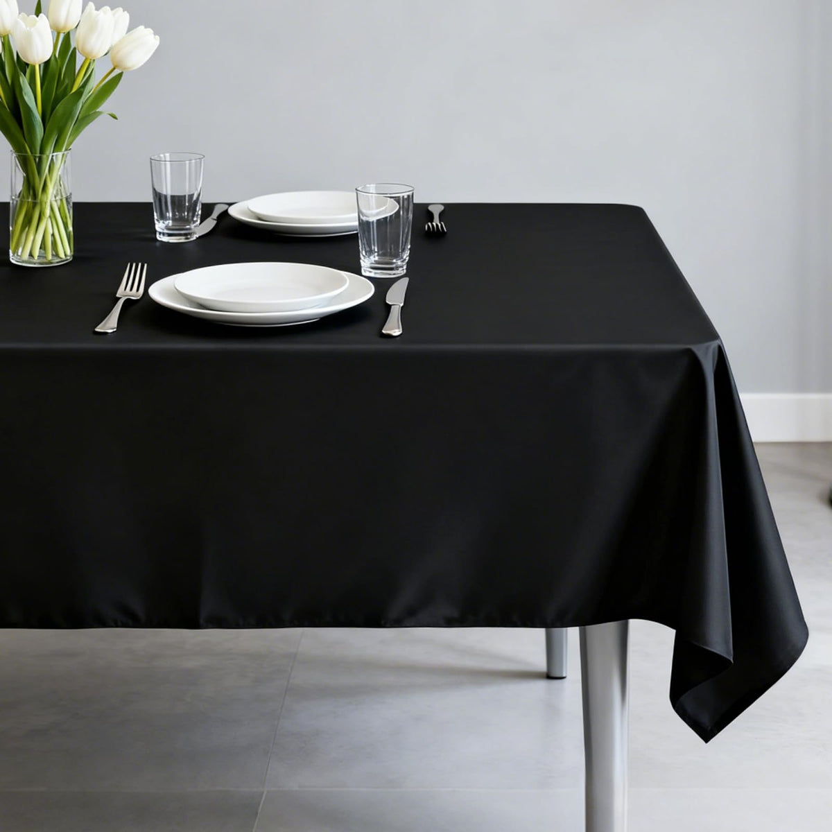 MRJ 70 Inch Round White Tablecloth Stain and Wrinkle Resistant Washable Polyester Table Cloth for Restaurant Hotel Wedding
