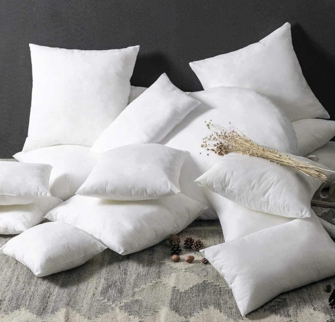 QUBA LINEN 18 x 18 Throw Pillow Insert - Pack of 4 White, Down Alternative Pillow Inserts for Decorative Pillow Covers, Throw Pillows for Bed, Couch Pillows for Living Room (18" x 18" (Pack of 4))