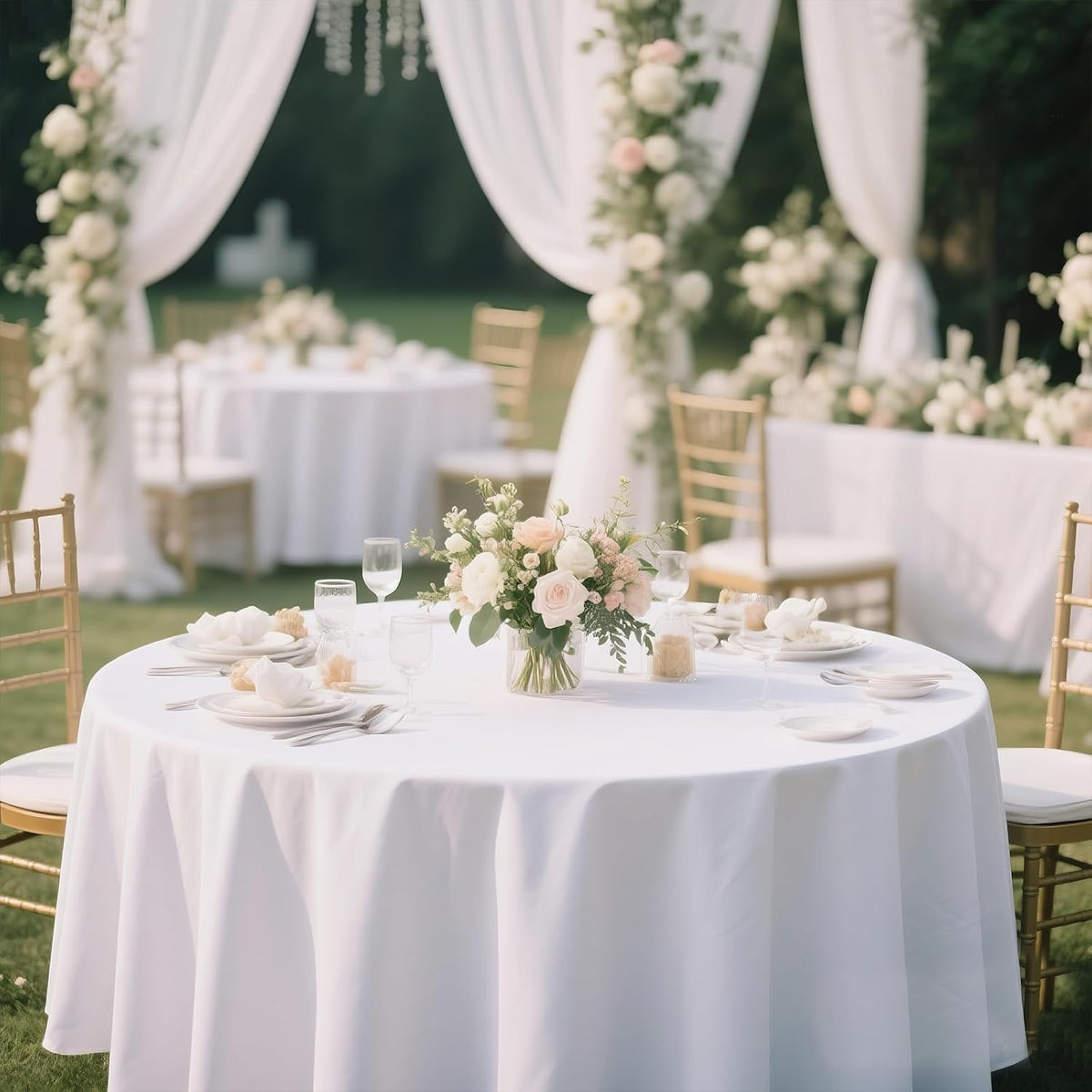 MRJ 70 Inch Round White Tablecloth Stain and Wrinkle Resistant Washable Polyester Table Cloth for Restaurant Hotel Wedding