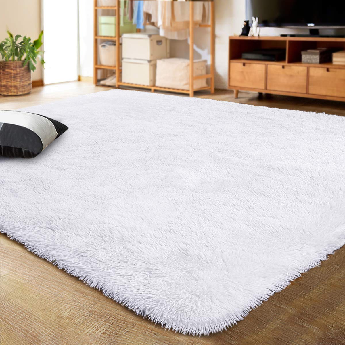 LOCHAS 4x6 Area Rugs Fluffy Living Room Carpets for Kids Bedroom, White