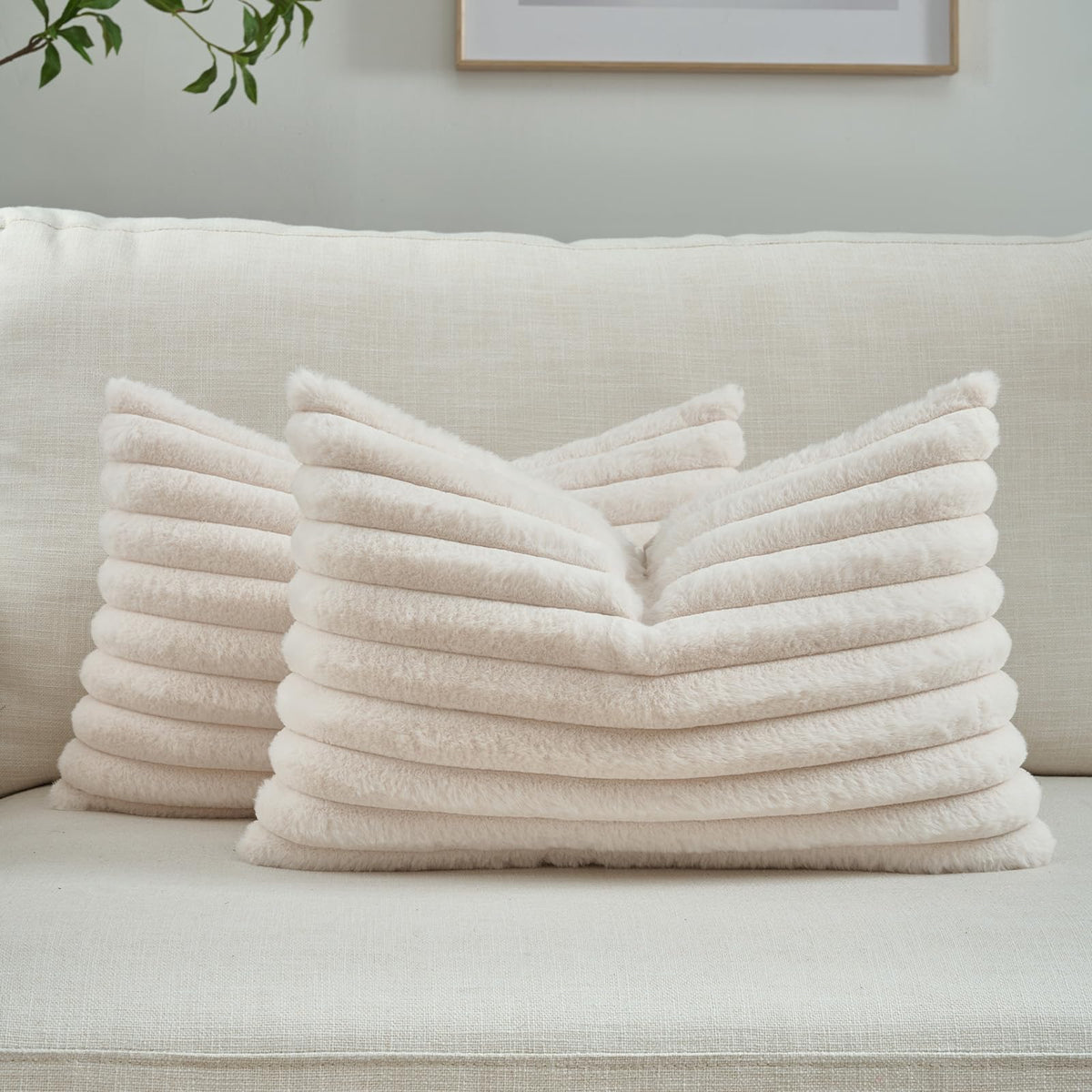 FUTEI Pack of 2 Faux Fur Throw Pillow Covers 18x18 Inch, Cream White
