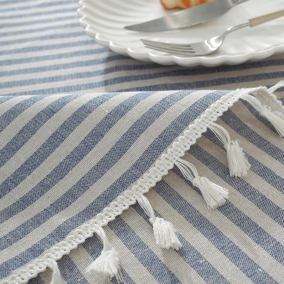 meioro Table Cloth Blue White Striped Tablecloth with Tassels Cotton Linen Dust-Proof Table Cover for Dining Buffet Kitchen Picnic Tables, Parties Holiday Indoor Outdoor Tablecloths (39x55 Inch)