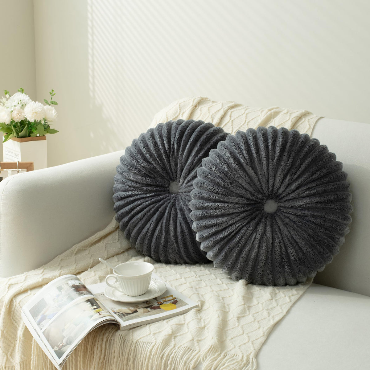 HIG Set of 2 Olive Velvet Decorative Round Pleated Throw Pillows