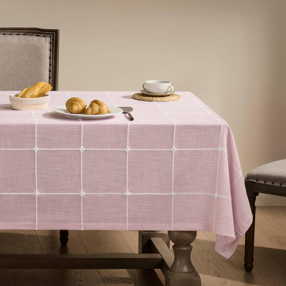 ZeeMart Grid Embroidered Rectangle Hemmed Tablecloths 60x120in, Blue