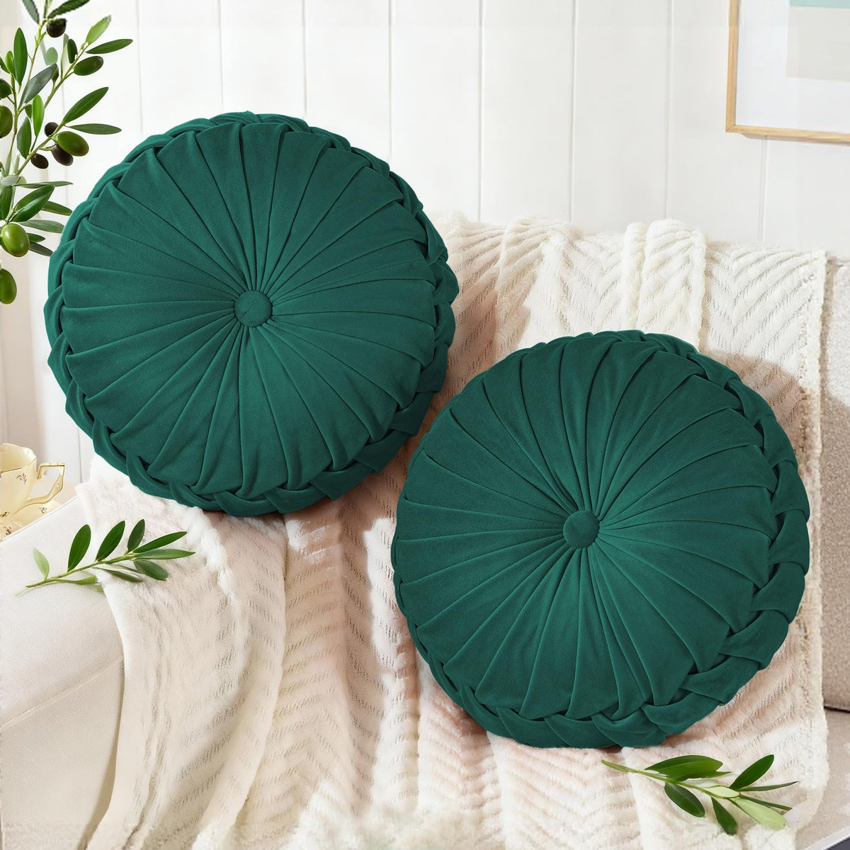 ROSE&RISY Round Pleated Velvet Throw Pillow, 1 Pack Decorative Accent Pumpkin Pillow Cushion for Couch Sofa Bed, Soft Plush Retro Vanity Throw Pillows for Home Decor, 14.5 Inch, Olive Green