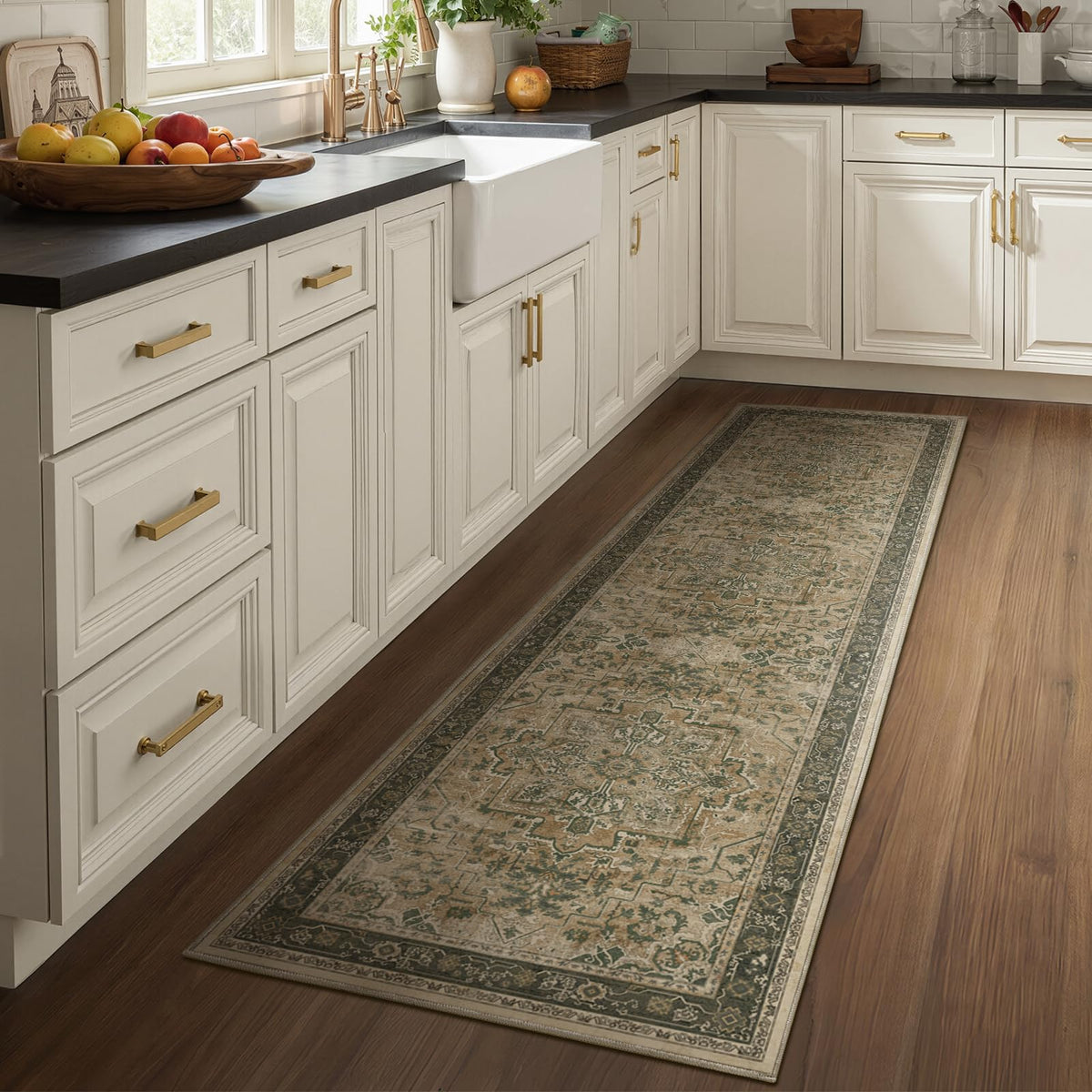Vintage Dark Green Area Rugs 5x7 for Living Room, Tranditional Distressed Medallion Printed Low Pile Thin Rugs for Bedroom, Non Slip Washable Carpet Rugs for Dining Room/Kitchen/Home Office