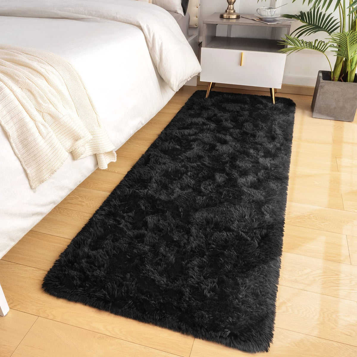 LOCHAS 4x6 Area Rugs Fluffy Living Room Carpets for Kids Bedroom, White