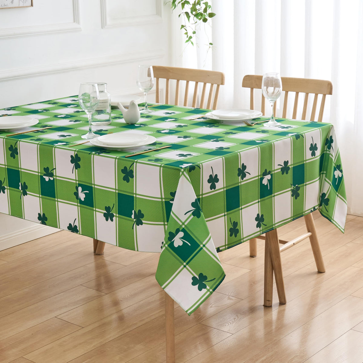 Red Brown Plaid Winter Rectangle Tablecloth - 60 x 120 Inch Oblong Polyester Checkered Gingham Christmas Table Cover Reusable Water Resistant for Fall/Autumn Thanksgiving Holiday Kitchen Dining