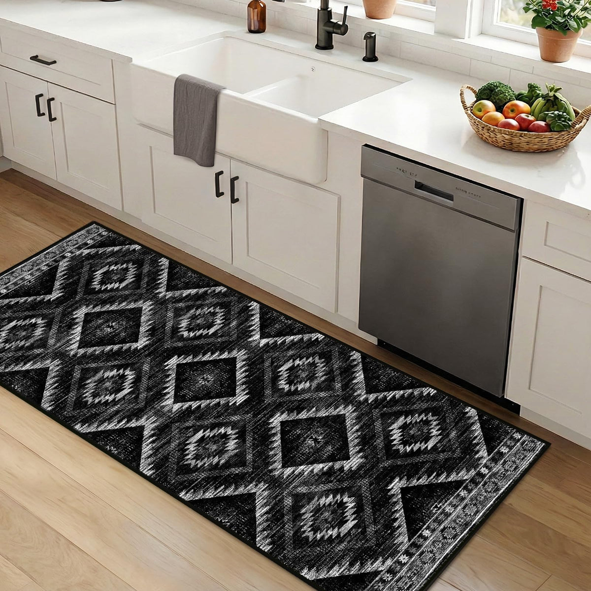 BESTSWEETIE 5'x7' Washable Area Rug for Living Room Bedroom Black