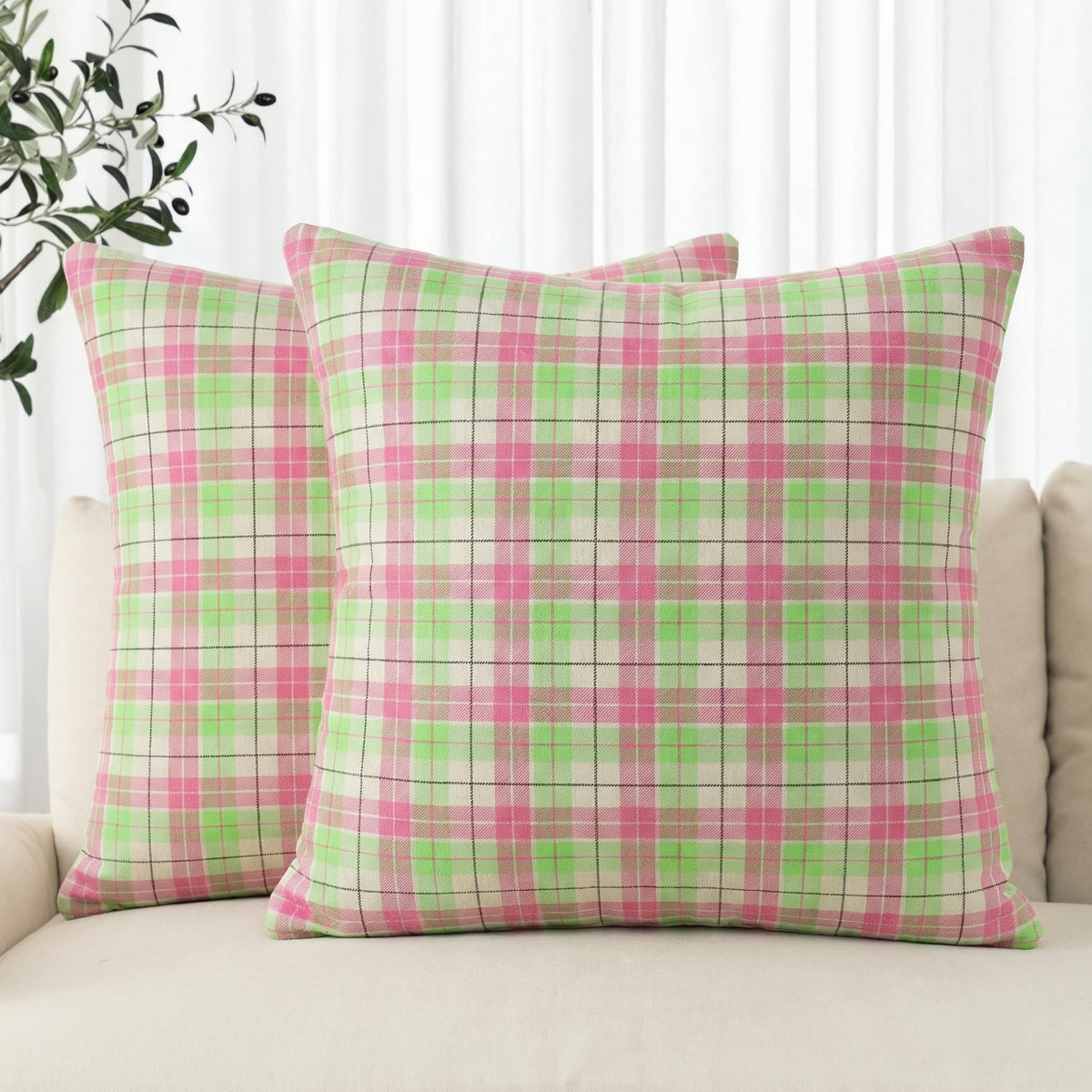 AVOIN colorlife Fall Caramel Brown Plaid Decorative Throw Pillow Covers, 18 x 18 Inch Holiday Scottish Tartan Cushion Case Farmhouse Decoration for Sofa Couch Set of 2