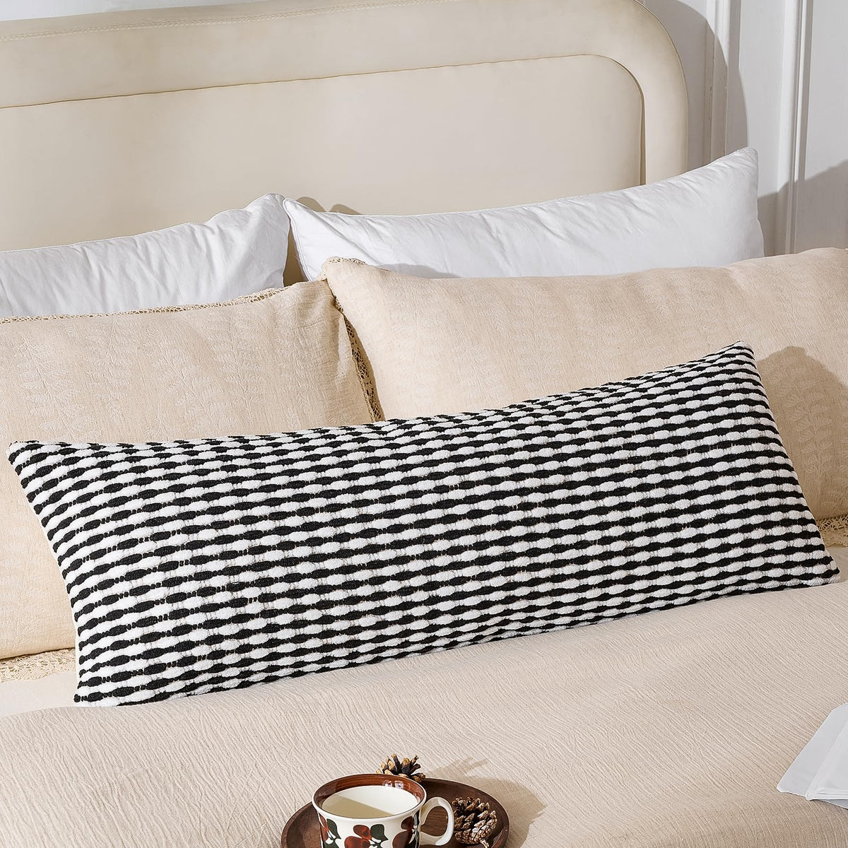 AmHoo Set of 2 Boho Chenille Pillow Cover Decorative Tufted Pillowcase for Couch Bed Sofa Bedroom Living Room Modern 18 x 18-Inch Brown
