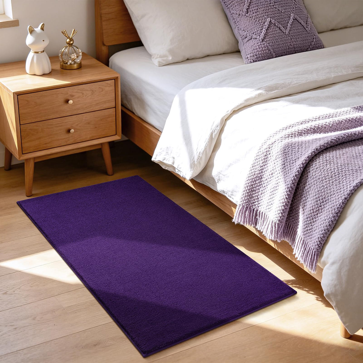 ISEAU 4x6 Soft Area Rug for Bedroom, Washable and Non-Slip, Purple