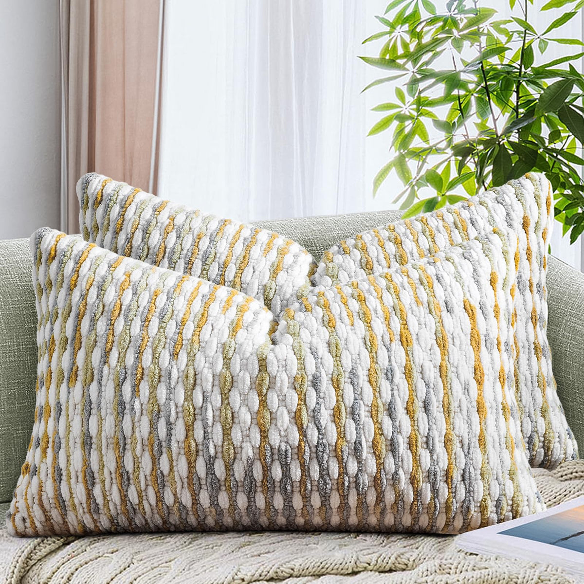 AmHoo Set of 2 Boho Chenille Pillow Cover Decorative Tufted Pillowcase for Couch Bed Sofa Bedroom Living Room Modern 18 x 18-Inch Brown