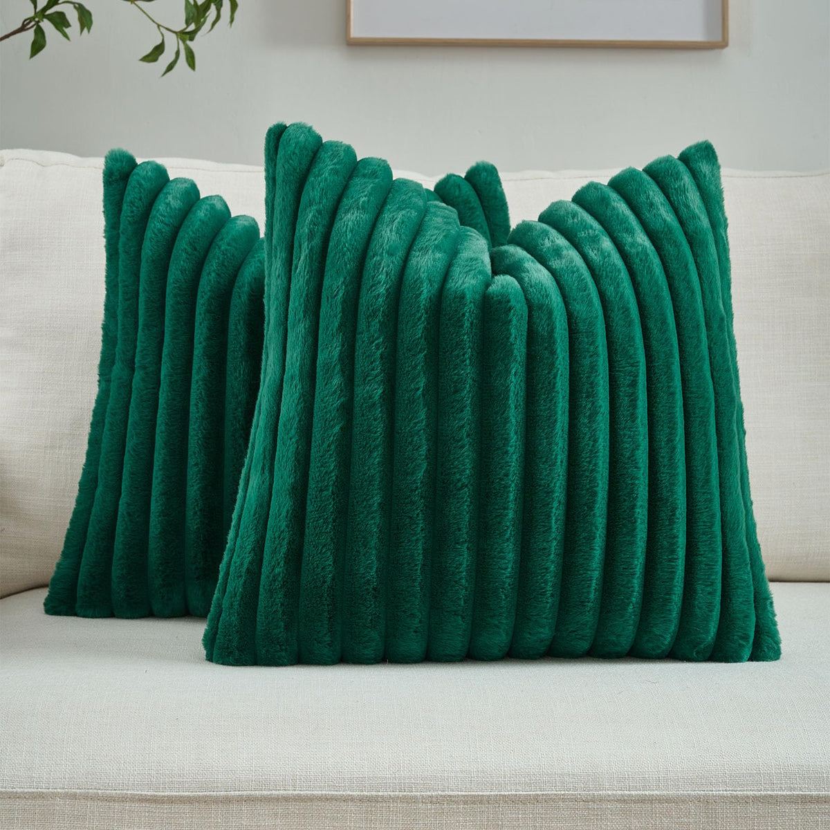 FUTEI Pack of 2 Faux Fur Throw Pillow Covers 18x18 Inch, Cream White