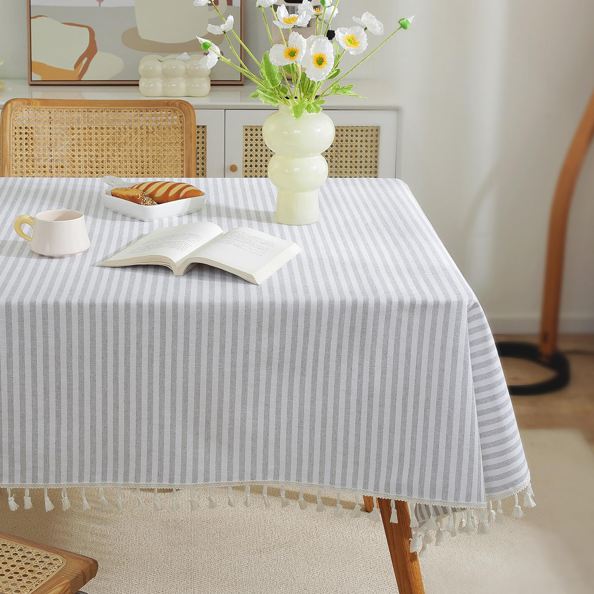 meioro Table Cloth Blue White Striped Tablecloth with Tassels Cotton Linen Dust-Proof Table Cover for Dining Buffet Kitchen Picnic Tables, Parties Holiday Indoor Outdoor Tablecloths (39x55 Inch)