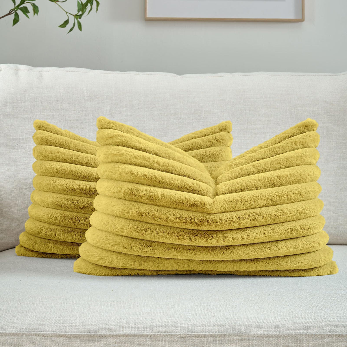 FUTEI Pack of 2 Faux Fur Throw Pillow Covers 18x18 Inch, Cream White