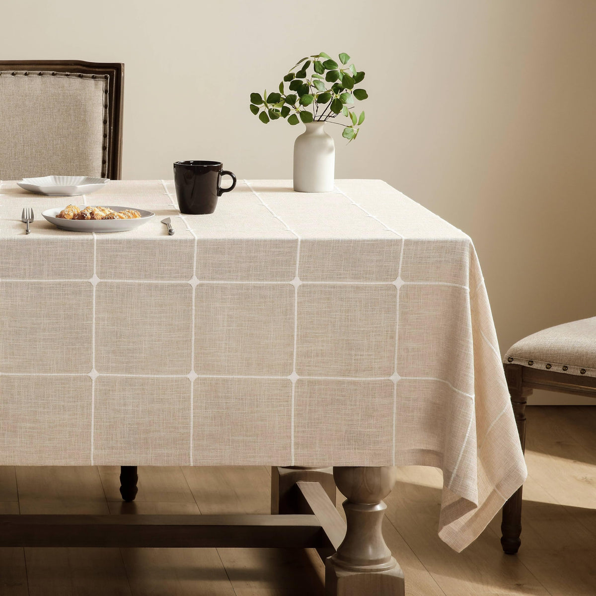 ZeeMart Grid Embroidered Rectangle Hemmed Tablecloths 60x120in, Blue
