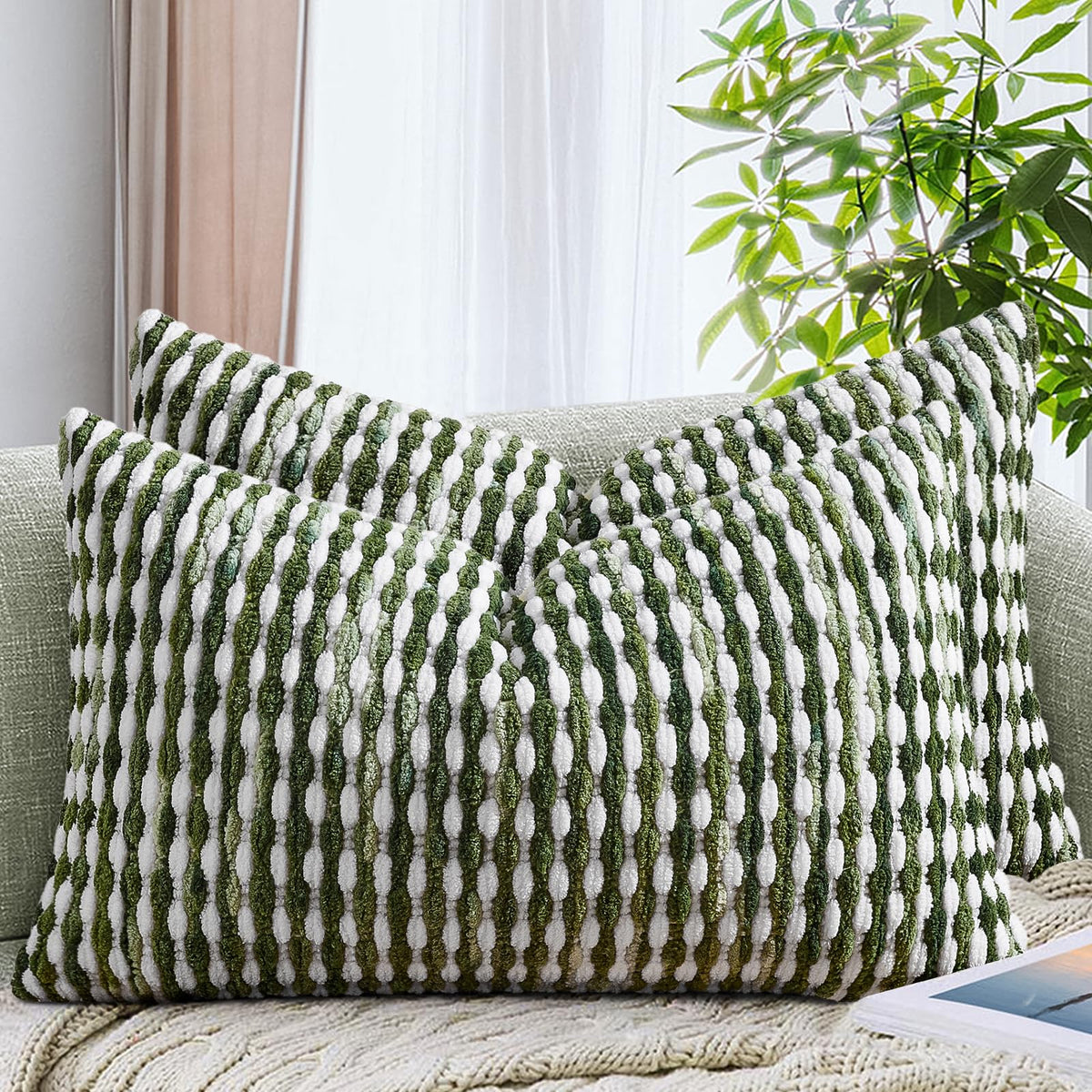 AmHoo Set of 2 Boho Chenille Pillow Cover Decorative Tufted Pillowcase for Couch Bed Sofa Bedroom Living Room Modern 18 x 18-Inch Brown