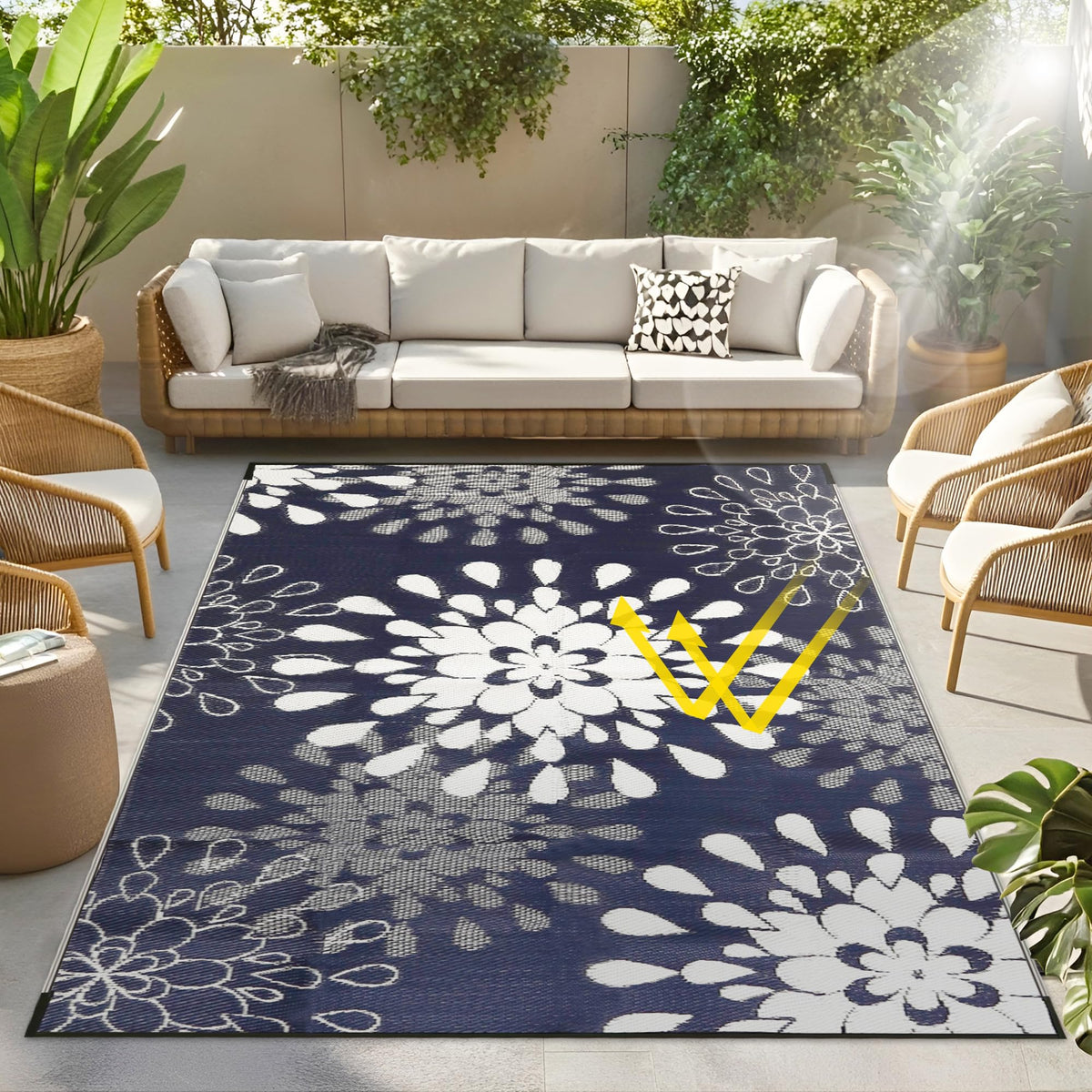 Wallona Outdoor Rug 5x8 ft, Flower Blue & White