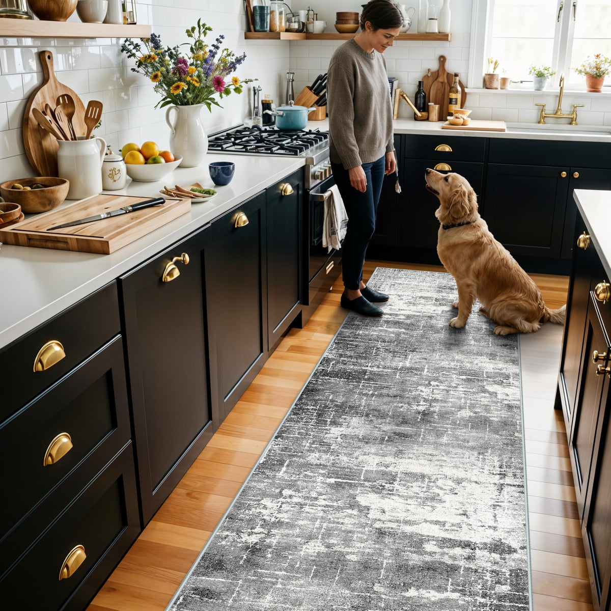 Hallway Washable Runner Rug - 2x10 Kitchen Rugs Entryway Rug Runner Vintage Soft Floor Mat Non Slip Indoor Farmhouse Carpet for Bathroom Living Room Bedroom (2 X 10, Beige)