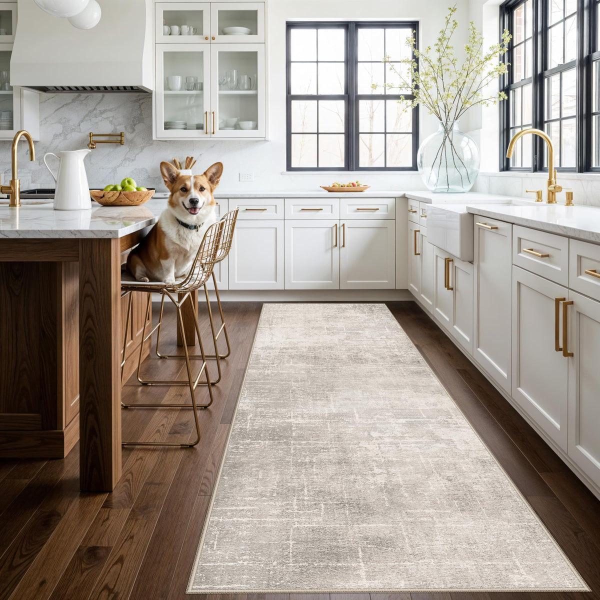 Hallway Washable Runner Rug - 2x10 Kitchen Rugs Entryway Rug Runner Vintage Soft Floor Mat Non Slip Indoor Farmhouse Carpet for Bathroom Living Room Bedroom (2 X 10, Beige)
