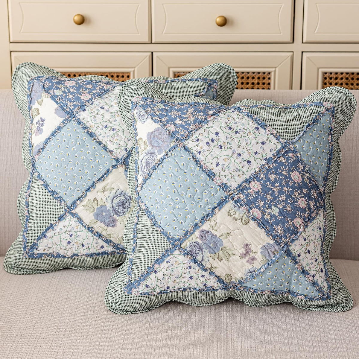 vctops Set of 2 Quilted 100% Cotton Boho Throw Pillow Covers 18" x 18" Farmhouse Country Floral Patchwork Decorative Cushion Cover, Patchwork Flower M