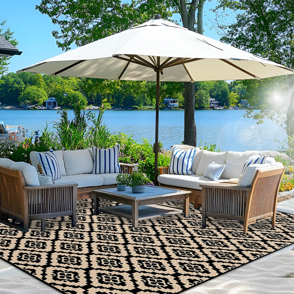 Wallona Outdoor Rug 5x8 ft, Flower Blue & White