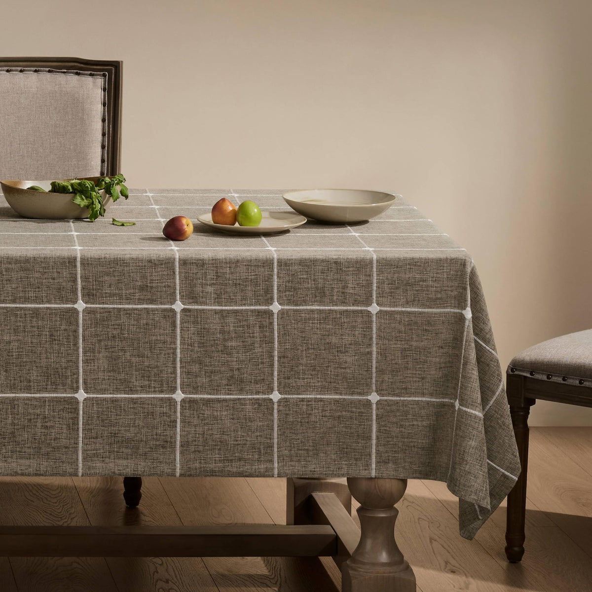 ZeeMart Grid Embroidered Rectangle Hemmed Tablecloths 60x120in, Blue