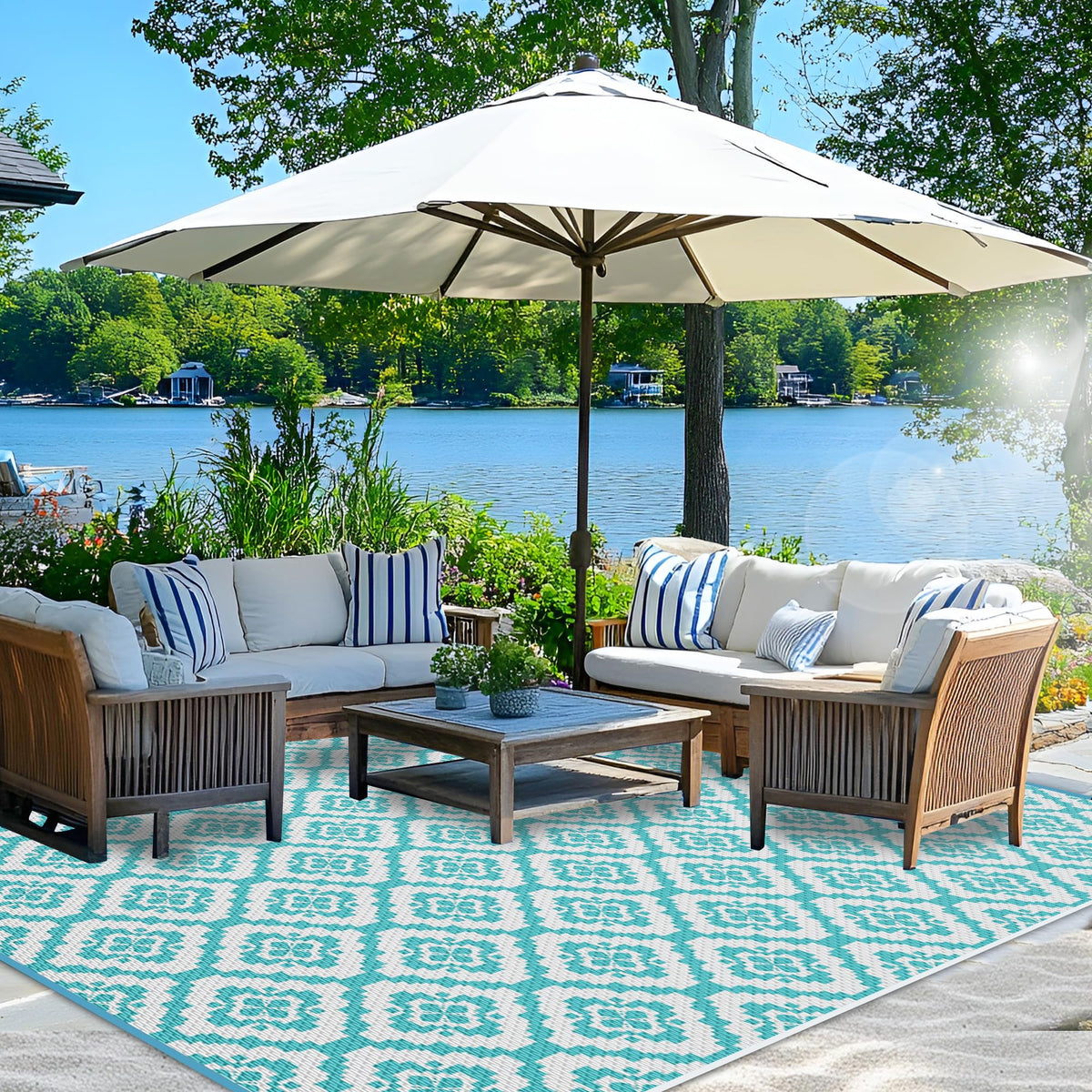 Wallona Outdoor Rug 5x8 ft, Flower Blue & White