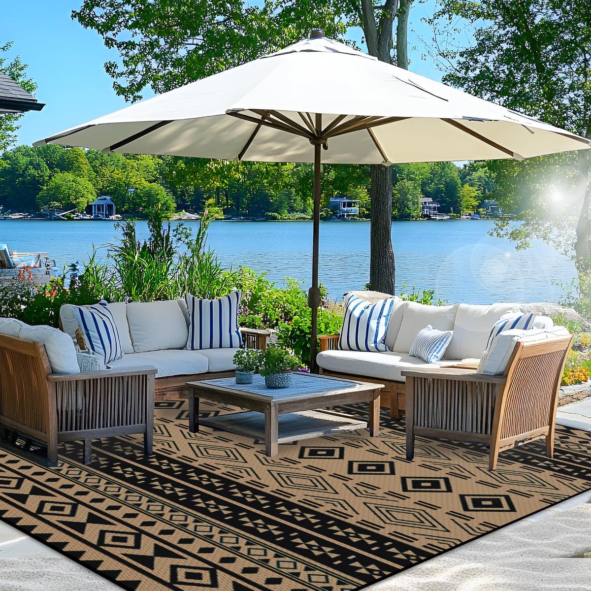 Wallona Outdoor Rug 5x8 ft, Flower Blue & White