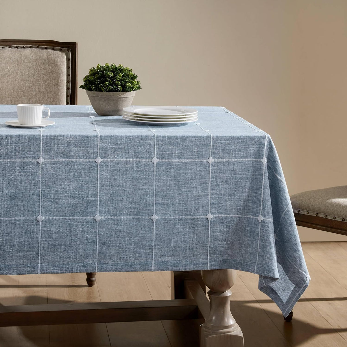 ZeeMart Grid Embroidered Rectangle Hemmed Tablecloths 60x120in, Blue