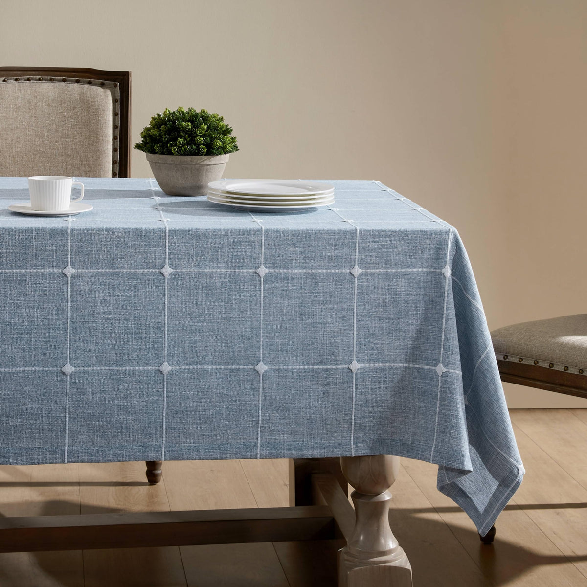 ZeeMart Grid Embroidered Rectangle Hemmed Tablecloths 60x120in, Blue
