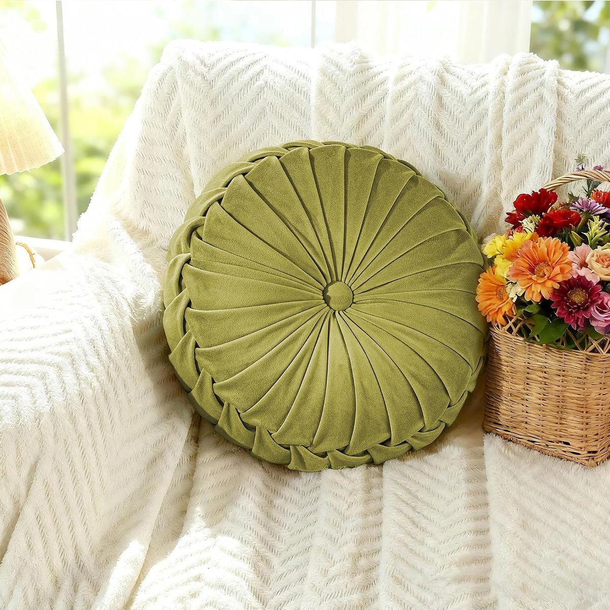 ROSE&RISY Round Pleated Velvet Throw Pillow, 1 Pack Decorative Accent Pumpkin Pillow Cushion for Couch Sofa Bed, Soft Plush Retro Vanity Throw Pillows for Home Decor, 14.5 Inch, Olive Green