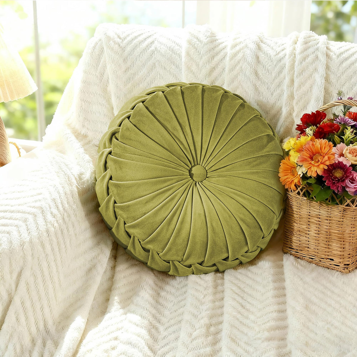 ROSE&RISY Round Pleated Velvet Throw Pillow, 1 Pack Decorative Accent Pumpkin Pillow Cushion for Couch Sofa Bed, Soft Plush Retro Vanity Throw Pillows for Home Decor, 14.5 Inch, Olive Green